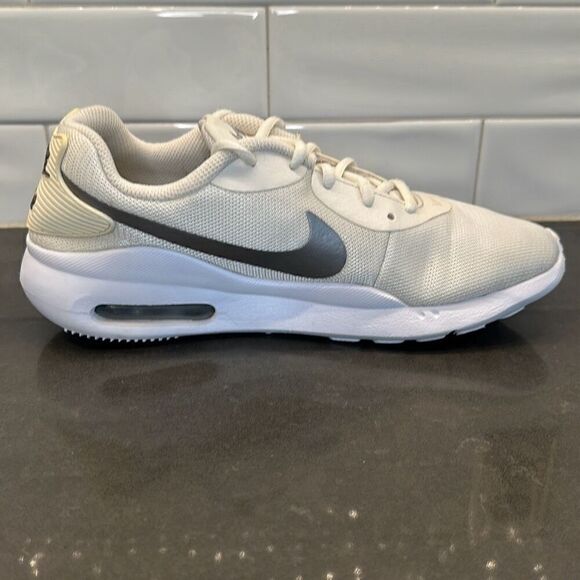 NIKE Women's Air Max Oketo Track & Field Shoes - Picture 6 of 15